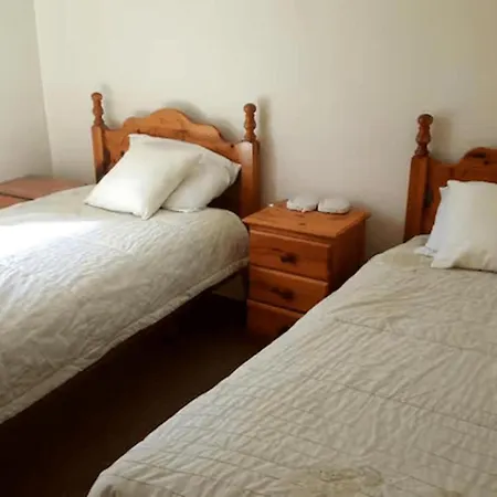 3bedhouse-ballyliffin-nearbeach-golfcourses Nearby * باليليفين